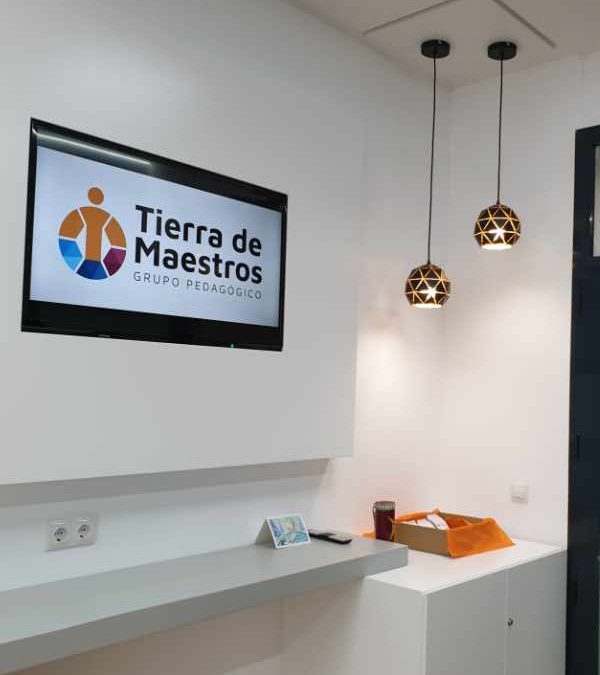 Tierra de Maestros